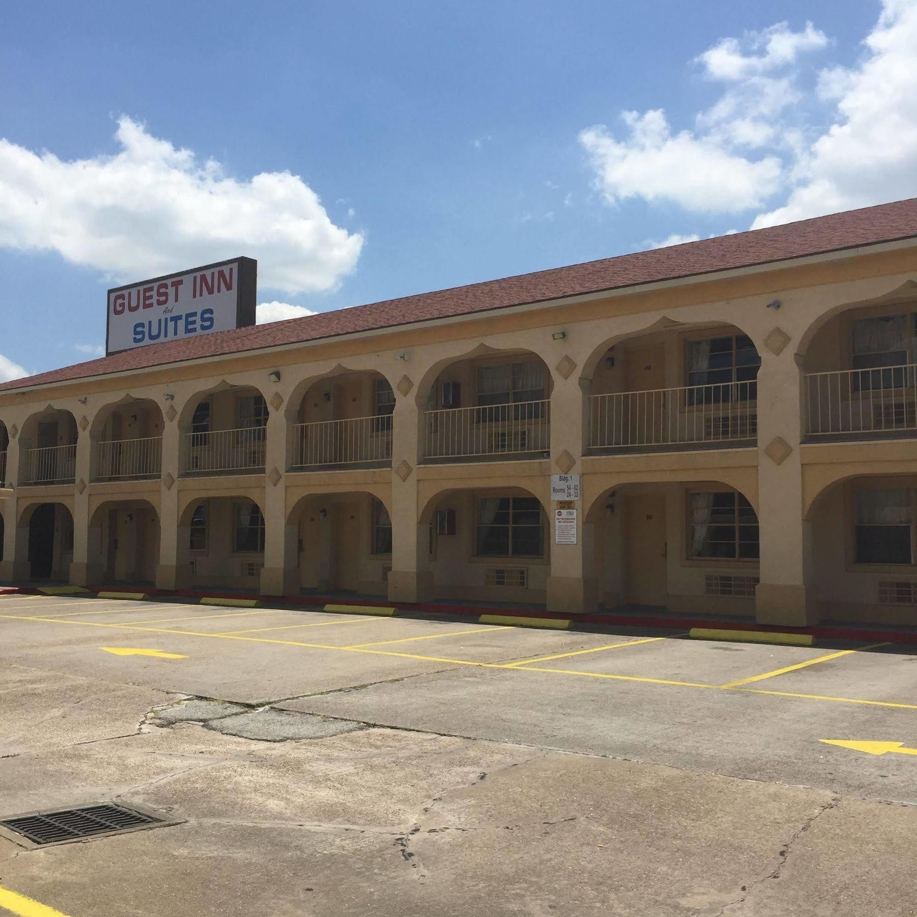 Guest Inn And Suites Houston Exterior photo